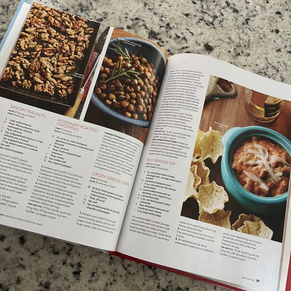 Better Homes & Gardens Christmas Cooking from the‎ Heart Hardcover Red Holiday